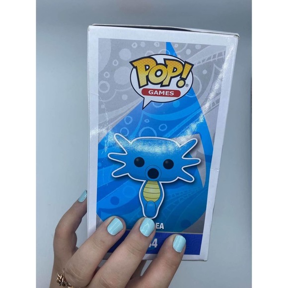 Funko POP Pokemon Horsea New In Box Figurine #844 - Picture 3 of 3